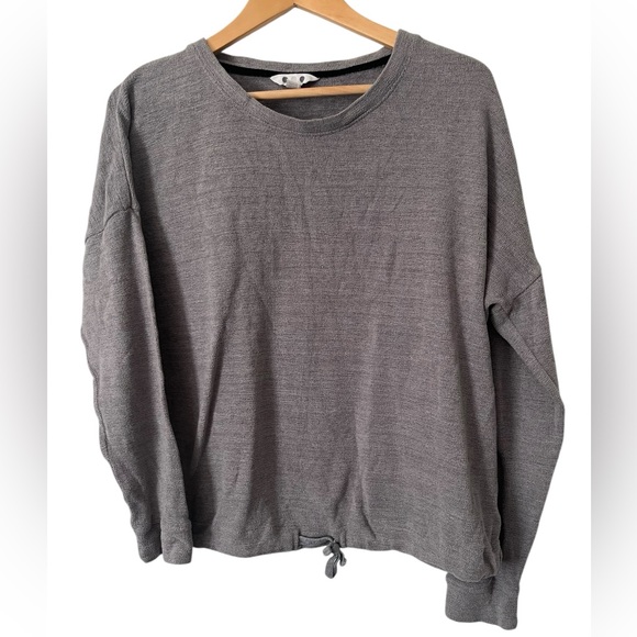 Three Dots Sweaters - Three Dots Women’s Gray Crew Neck Pullover Sweater Tie Bottom Size Medium